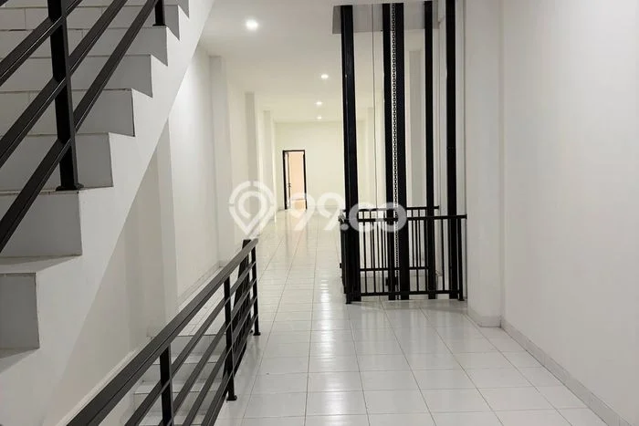 Ruko paling strategis disewakan di Tambora Jakarta Barat Ruko paling strategis disewakan di Tambora Jakarta Barat