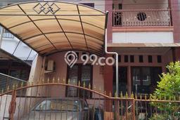 Dijual Rumah 4 Kamar Lokasi Strategis Nyaman dan Strategis di Kelapa Gading Dijual Rumah 4 Kamar Lokasi Strategis Nyaman dan Strategis di Kelapa Gading