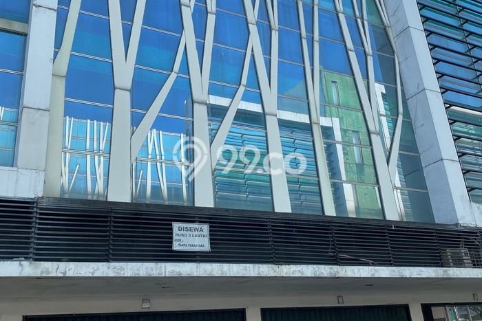 Untuk Dijual! Ruko di Cikarang Bekasi LT 82m2 / LB 260m2 Kawasan Strategis Untuk Dijual! Ruko di Cikarang Bekasi LT 82m2 / LB 260m2 Kawasan Strategis