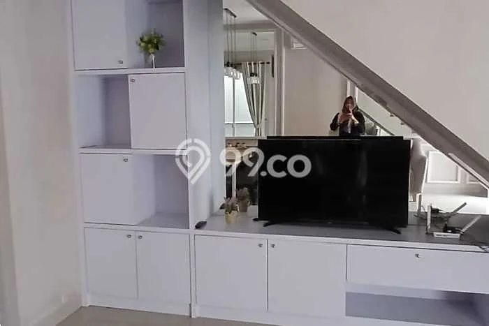 Lokasi terbaik! Rumah siap huni dikontrakkan di Kelapa Gading LB 81m2 Lokasi terbaik! Rumah siap huni dikontrakkan di Kelapa Gading LB 81m2