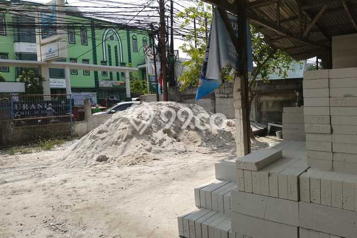 Unit Komersial Disewakan di Kaliabang di Area Ramai & Strategis Unit Komersial Disewakan di Kaliabang di Area Ramai & Strategis