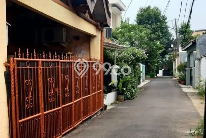 Hunian Impian Keluarga LB 110m² View Gunung di Pondok Kelapa, Jakarta Timur Hunian Impian Keluarga LB 110m² View Gunung di Pondok Kelapa, Jakarta Timur