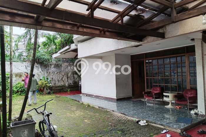 Ready to Use! Premium House LT 365m2 Desain Modern di Kayu Putih Ready to Use! Premium House LT 365m2 Desain Modern di Kayu Putih