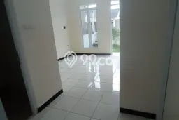 Jarang Ada! Rumah Sewa 2 Kamar Bagus Siap Huni Taman Kopo Indah Jarang Ada! Rumah Sewa 2 Kamar Bagus Siap Huni Taman Kopo Indah