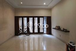 Rumah Eksklusif Siap Huni LT 473m2 di Batununggal, Bandung Rumah Eksklusif Siap Huni LT 473m2 di Batununggal, Bandung