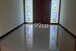Hunian Mewah LB 250m2 Siap Pakai Desain Elegan di Soekarno Hatta, Bandung Hunian Mewah LB 250m2 Siap Pakai Desain Elegan di Soekarno Hatta, Bandung