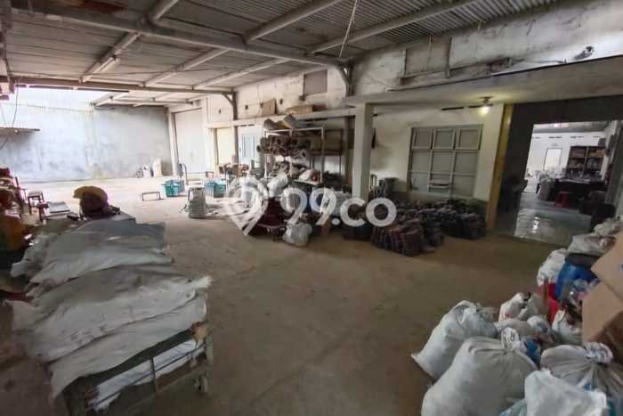 Untuk Dijual! Gudang di Pajajaran Bandung LT 1291m2 / LB 1100m2 Kawasan Strategis Untuk Dijual! Gudang di Pajajaran Bandung LT 1291m2 / LB 1100m2 Kawasan Strategis