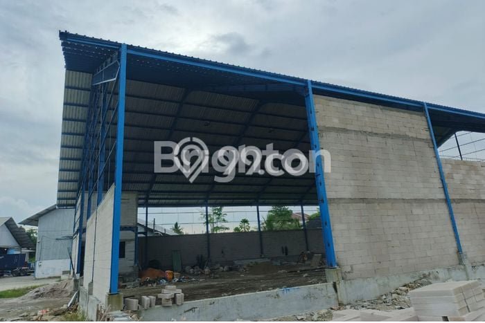 Unit Gudang disewakan di Balikpapan Utara Balikpapan dengan LT 3000m2 / LB 924m2 Unit Gudang disewakan di Balikpapan Utara Balikpapan dengan LT 3000m2 / LB 924m2