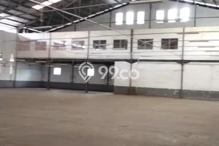 Disewakan Gudang di Kawasan Ramai Narogong Luas 3000m2 Disewakan Gudang di Kawasan Ramai Narogong Luas 3000m2