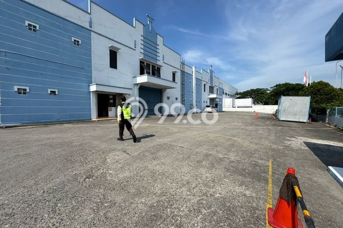 Untuk Dijual! Gudang di Cikarang Bekasi LT 8400m2 / LB 5244m2 Kawasan Strategis Untuk Dijual! Gudang di Cikarang Bekasi LT 8400m2 / LB 5244m2 Kawasan Strategis