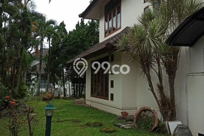 Rumah Luxury Modern Tanpa Renovasi di Pasir Luyu Bandung Rumah Luxury Modern Tanpa Renovasi di Pasir Luyu Bandung