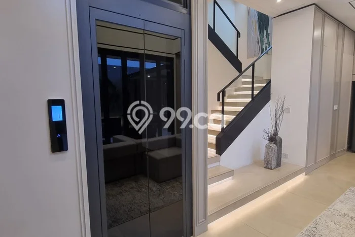 For Sale! Luxury House LT 197m2 Desain Elegan di Depok I For Sale! Luxury House LT 197m2 Desain Elegan di Depok I