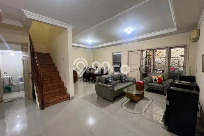 Dijual Hunian Rumah Nyaman 3 KT di Raffles Hills, Jakarta Timur Dijual Hunian Rumah Nyaman 3 KT di Raffles Hills, Jakarta Timur