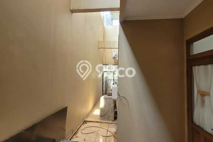 Rumah Elit Modern Tanpa Renovasi di Citra Grand Jakarta Timur Rumah Elit Modern Tanpa Renovasi di Citra Grand Jakarta Timur