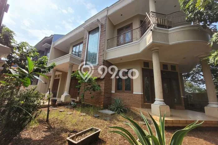 Rumah Elit Modern Tanpa Renovasi di Citra Grand Jakarta Timur Rumah Elit Modern Tanpa Renovasi di Citra Grand Jakarta Timur