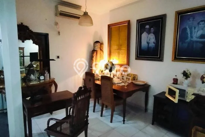 For Sale Rumah 4 Kamar Lokasi Strategis Bagus dan Strategis di Ciputat Timur For Sale Rumah 4 Kamar Lokasi Strategis Bagus dan Strategis di Ciputat Timur