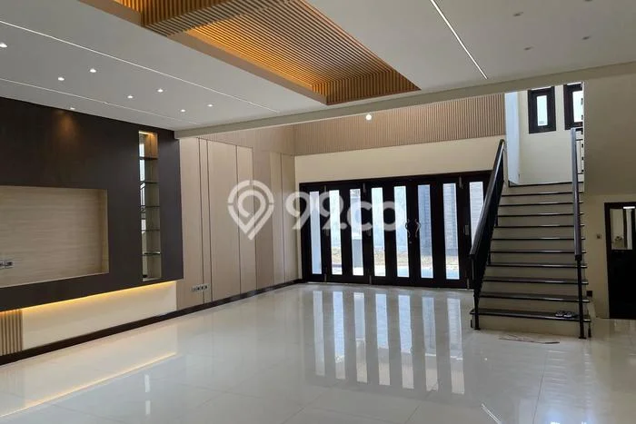 Ready to Use! Luxury House LT 788m2 Desain Elegan di Citra Grand Ready to Use! Luxury House LT 788m2 Desain Elegan di Citra Grand