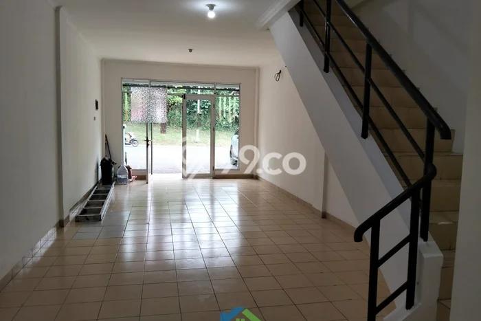 Disewakan Ruko di Kawasan Ramai Kota Wisata Luas 100m2 Disewakan Ruko di Kawasan Ramai Kota Wisata Luas 100m2