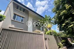 Rumah sewa siap huni 5 Kamar Tidur di SCBD, Jakarta Selatan Rumah sewa siap huni 5 Kamar Tidur di SCBD, Jakarta Selatan