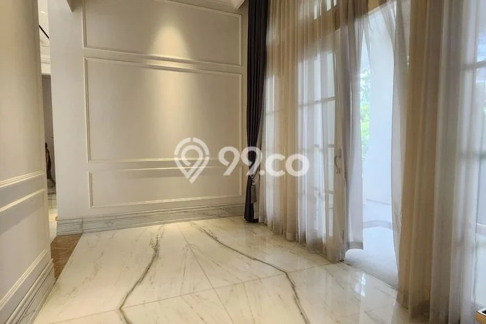 Dijual Rumah Luas Elegan Dengan View Eksklusif di Mega Kuningan, Jakarta Selatan Dijual Rumah Luas Elegan Dengan View Eksklusif di Mega Kuningan, Jakarta Selatan