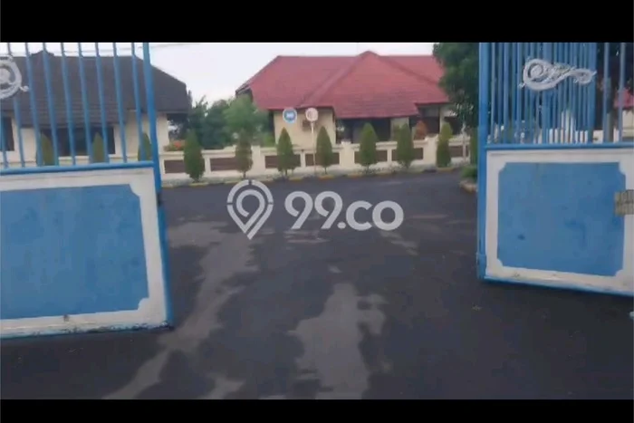 Unit Pabrik Dijual di Taman Sidoarjo Luas Tanah 215818m2, Luas Bangunan 0m2 Unit Pabrik Dijual di Taman Sidoarjo Luas Tanah 215818m2, Luas Bangunan 0m2