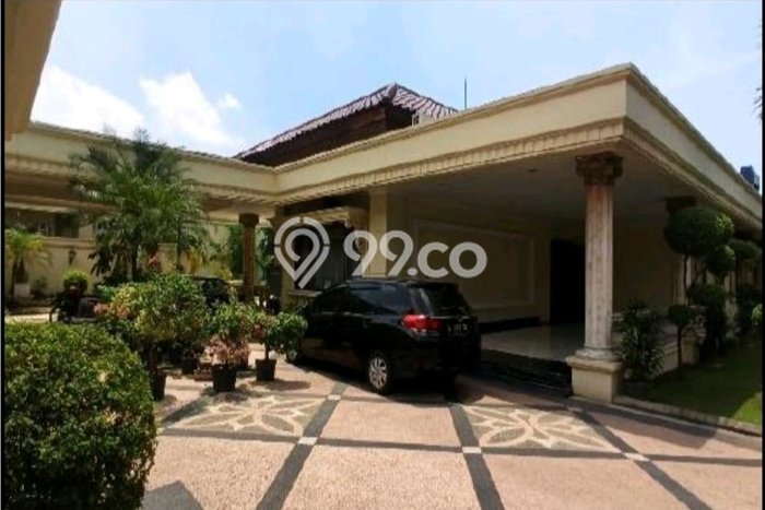 Dijual Rumah Premium dengan Fasilitas Sekitar Lengkap di Wonocolo, Surabaya Dijual Rumah Premium dengan Fasilitas Sekitar Lengkap di Wonocolo, Surabaya