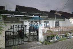 Hunian Nyaman Asri 2 KT Siap Pakai di Pondok Tjandra Sidoarjo Hunian Nyaman Asri 2 KT Siap Pakai di Pondok Tjandra Sidoarjo
