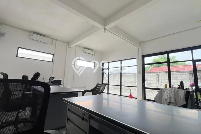 Untuk Dijual! Gudang di Mojokerto Mojokerto LT 1155m2 / LB 800m2 Kawasan Strategis Untuk Dijual! Gudang di Mojokerto Mojokerto LT 1155m2 / LB 800m2 Kawasan Strategis