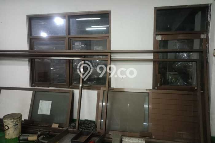 Unit Gudang Tersedia di Batu Ceper Spesifikasi LB 1800m2 Unit Gudang Tersedia di Batu Ceper Spesifikasi LB 1800m2