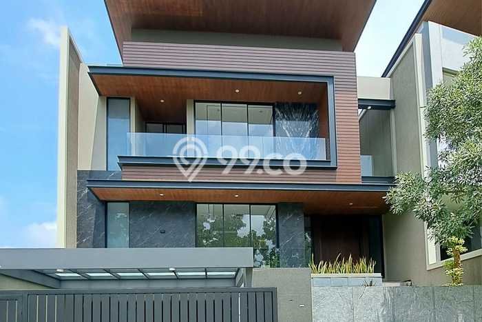 Rumah Elit Modern Tanpa Renovasi di Citraland Surabaya Rumah Elit Modern Tanpa Renovasi di Citraland Surabaya
