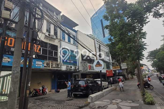 Paling Diincar! Ruko Dijual di Surabaya Kota Harga Kompetitif Paling Diincar! Ruko Dijual di Surabaya Kota Harga Kompetitif