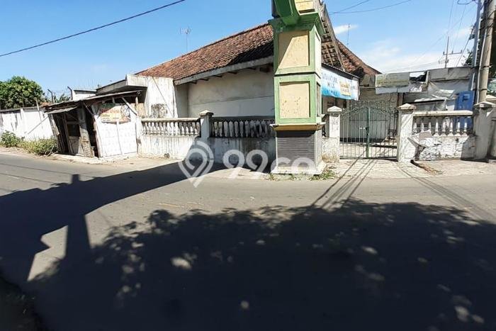 Dijual Rumah Premium dengan Fasilitas Sekitar Komplit di Jombang, Jember Dijual Rumah Premium dengan Fasilitas Sekitar Komplit di Jombang, Jember