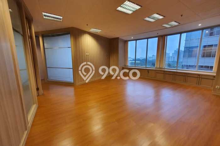 Unit Kantor Tersedia di Sudirman Spesifikasi LB 218m2 Unit Kantor Tersedia di Sudirman Spesifikasi LB 218m2