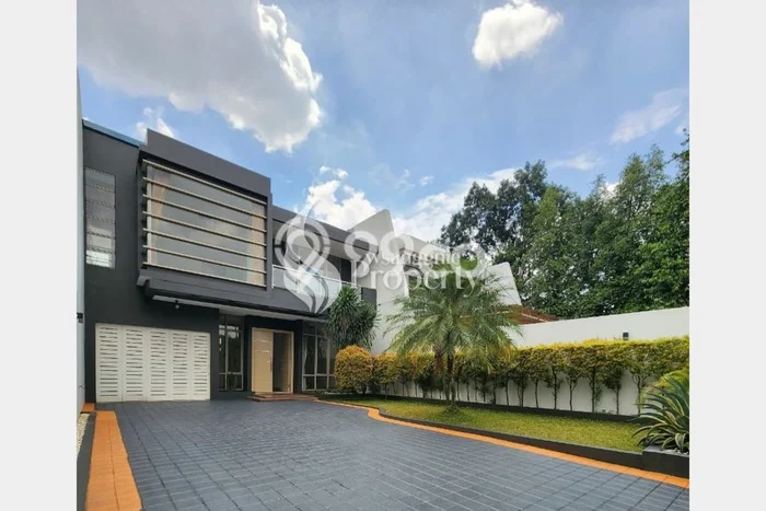 Siap Huni Rumah Mewah 7 Kamar di Cilandak Dekat ke Mana Pun Siap Huni Rumah Mewah 7 Kamar di Cilandak Dekat ke Mana Pun