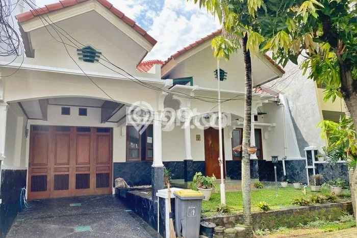 Rumah Disewakan Depok LT 200m2 LB 180m2 Kawasan Margonda Rumah Disewakan Depok LT 200m2 LB 180m2 Kawasan Margonda