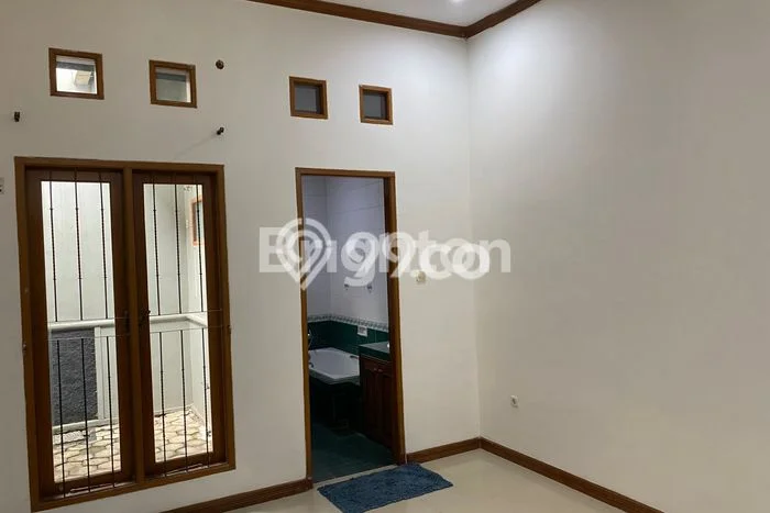 Rumah Disewakan Depok LT 200m2 LB 180m2 Kawasan Margonda Rumah Disewakan Depok LT 200m2 LB 180m2 Kawasan Margonda