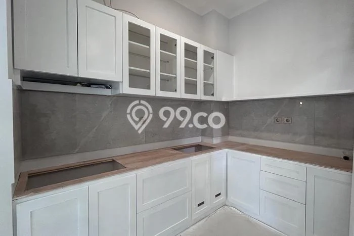 Rumah Luxury Modern Siap Huni di BSD Nusaloka Tangerang Rumah Luxury Modern Siap Huni di BSD Nusaloka Tangerang