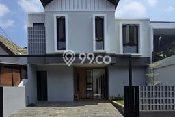 Jual Rumah Mewah Megah Dengan View Eksklusif di Sektor 3 - Bintaro, Jakarta Selatan Jual Rumah Mewah Megah Dengan View Eksklusif di Sektor 3 - Bintaro, Jakarta Selatan