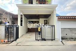 For Sale Rumah 3 Kamar Lokasi Strategis Nyaman dan Strategis di Ciputat For Sale Rumah 3 Kamar Lokasi Strategis Nyaman dan Strategis di Ciputat