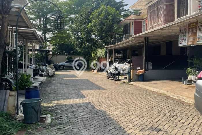 Jual Rumah Eksklusif 3 KT di Sektor 4 - Bintaro, Jakarta Selatan Jual Rumah Eksklusif 3 KT di Sektor 4 - Bintaro, Jakarta Selatan