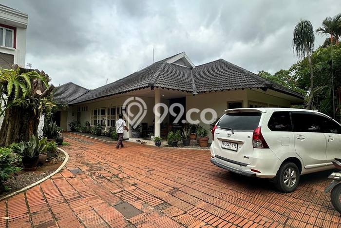 Dijual Rumah Premium dengan Fasilitas Sekitar Komplit di Cilandak, Jakarta Selatan Dijual Rumah Premium dengan Fasilitas Sekitar Komplit di Cilandak, Jakarta Selatan