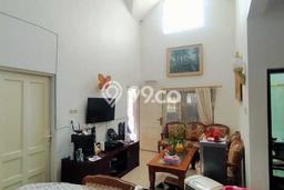 Unit Ruko Dijual di Jakarta Barat LT 55m2 & LB 175m2 Unit Ruko Dijual di Jakarta Barat LT 55m2 & LB 175m2