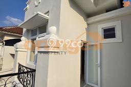 Jual Rumah Modern 4 KT di Cibubur, Jakarta Timur Jual Rumah Modern 4 KT di Cibubur, Jakarta Timur