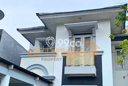 Disewakan! Rumah 3 Kamar Tidur &
2 Kamar Mandi di Kota Wisata, Jakarta Timur Disewakan! Rumah 3 Kamar Tidur &
2 Kamar Mandi di Kota Wisata, Jakarta Timur
