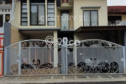 For Sale Rumah 4 Kamar Lokasi Strategis Nyaman dan Strategis di Duren Sawit For Sale Rumah 4 Kamar Lokasi Strategis Nyaman dan Strategis di Duren Sawit