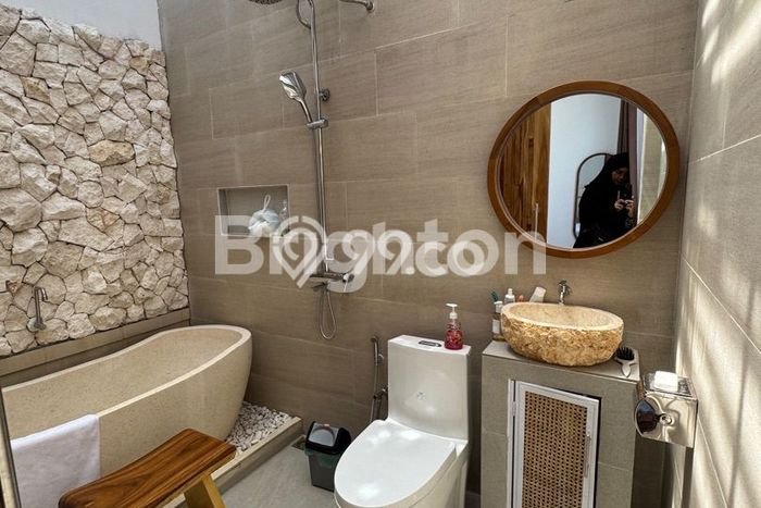 Vila For Rent Kawasan , Luas 200m2m², Lokasi Strategis, Nilai Terjangkau Vila For Rent Kawasan , Luas 200m2m², Lokasi Strategis, Nilai Terjangkau