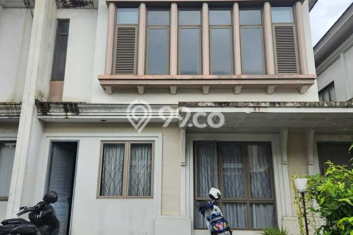 Rumah sewa siap huni 5 KT di BSD Green Wich, Tangerang Rumah sewa siap huni 5 KT di BSD Green Wich, Tangerang