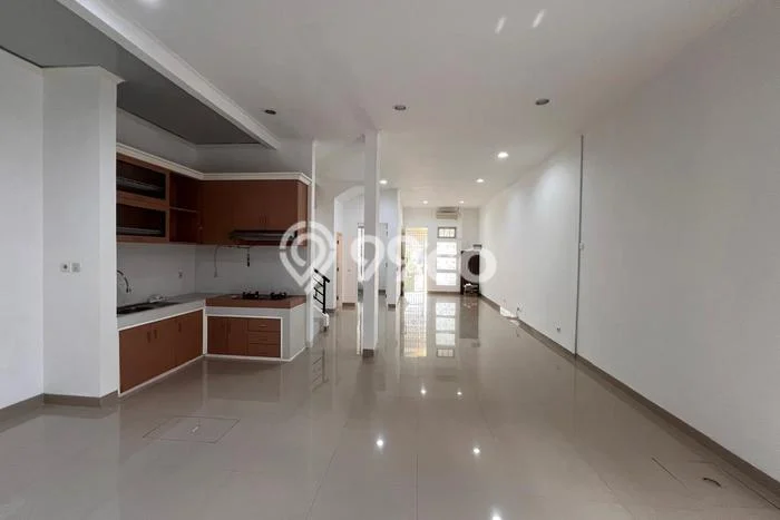 Jarang Ada! Rumah Sewa 3 Kamar Bagus Siap Huni Gading Serpong Pondok Hijau Golf Jarang Ada! Rumah Sewa 3 Kamar Bagus Siap Huni Gading Serpong Pondok Hijau Golf