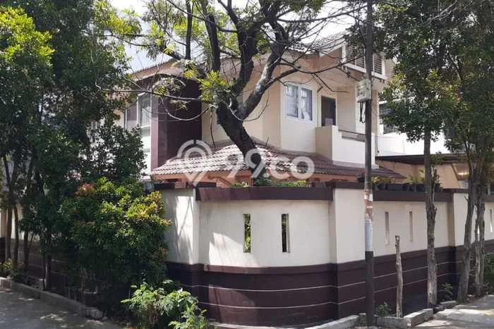 Disewakan! Rumah 3 Kamar Tidur &
3 Kamar Mandi di Jelambar, Jakarta Barat Disewakan! Rumah 3 Kamar Tidur &
3 Kamar Mandi di Jelambar, Jakarta Barat