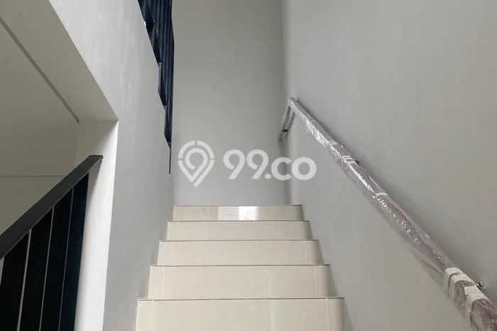 Jarang Ada! Rumah Kontrakan 4 Kamar Nyaman Siap Huni BSD Green Wich Jarang Ada! Rumah Kontrakan 4 Kamar Nyaman Siap Huni BSD Green Wich